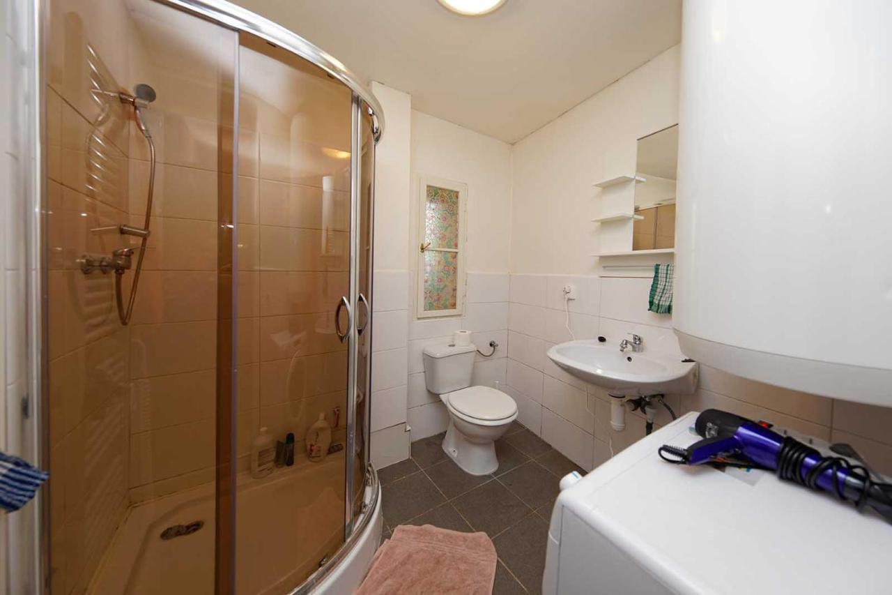 Peter'S Tower Apartments Prague Ngoại thất bức ảnh