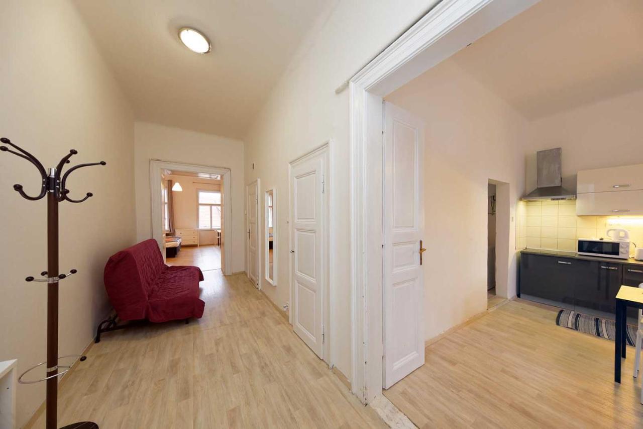 Peter'S Tower Apartments Prague Ngoại thất bức ảnh