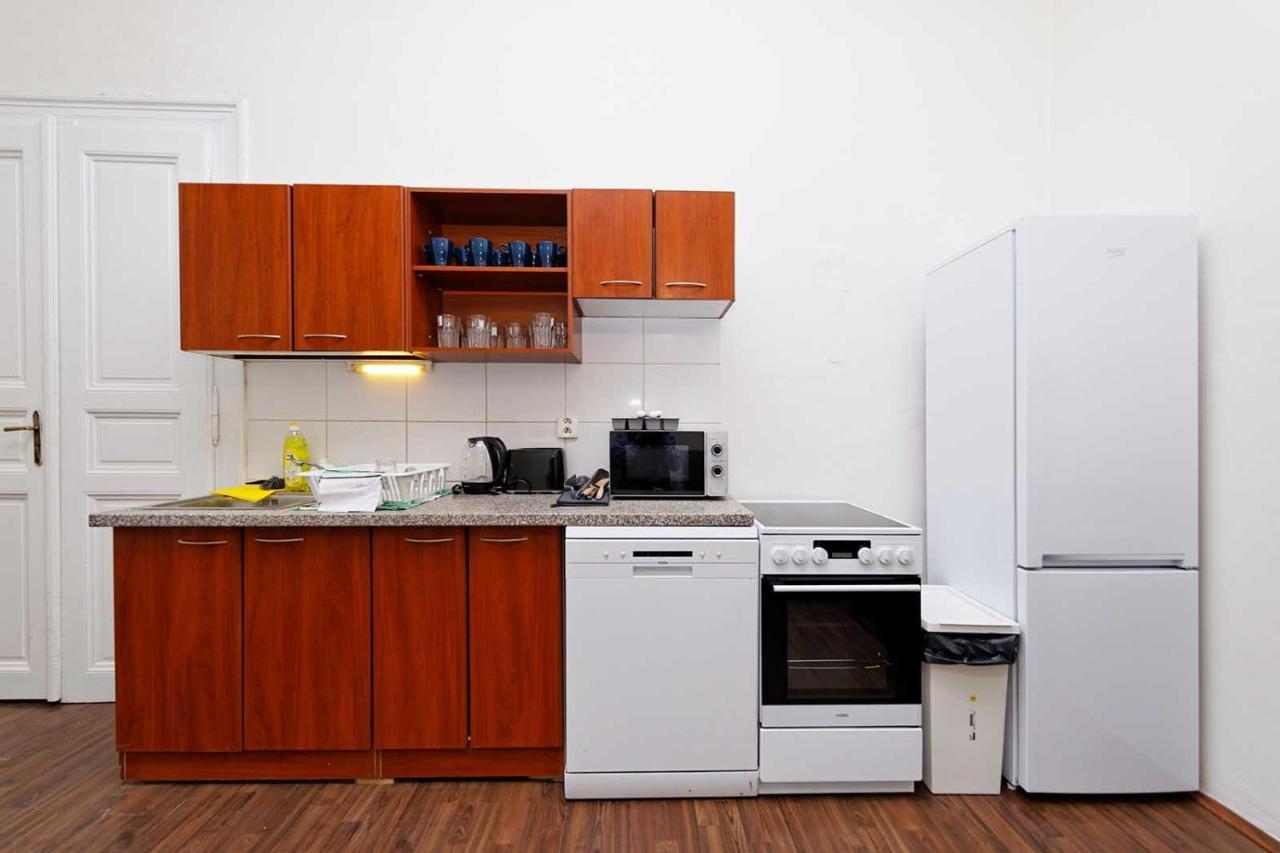 Peter'S Tower Apartments Prague Ngoại thất bức ảnh