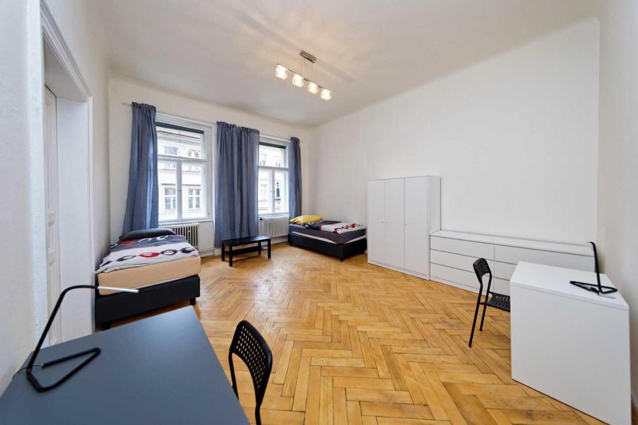 Peter'S Tower Apartments Prague Ngoại thất bức ảnh