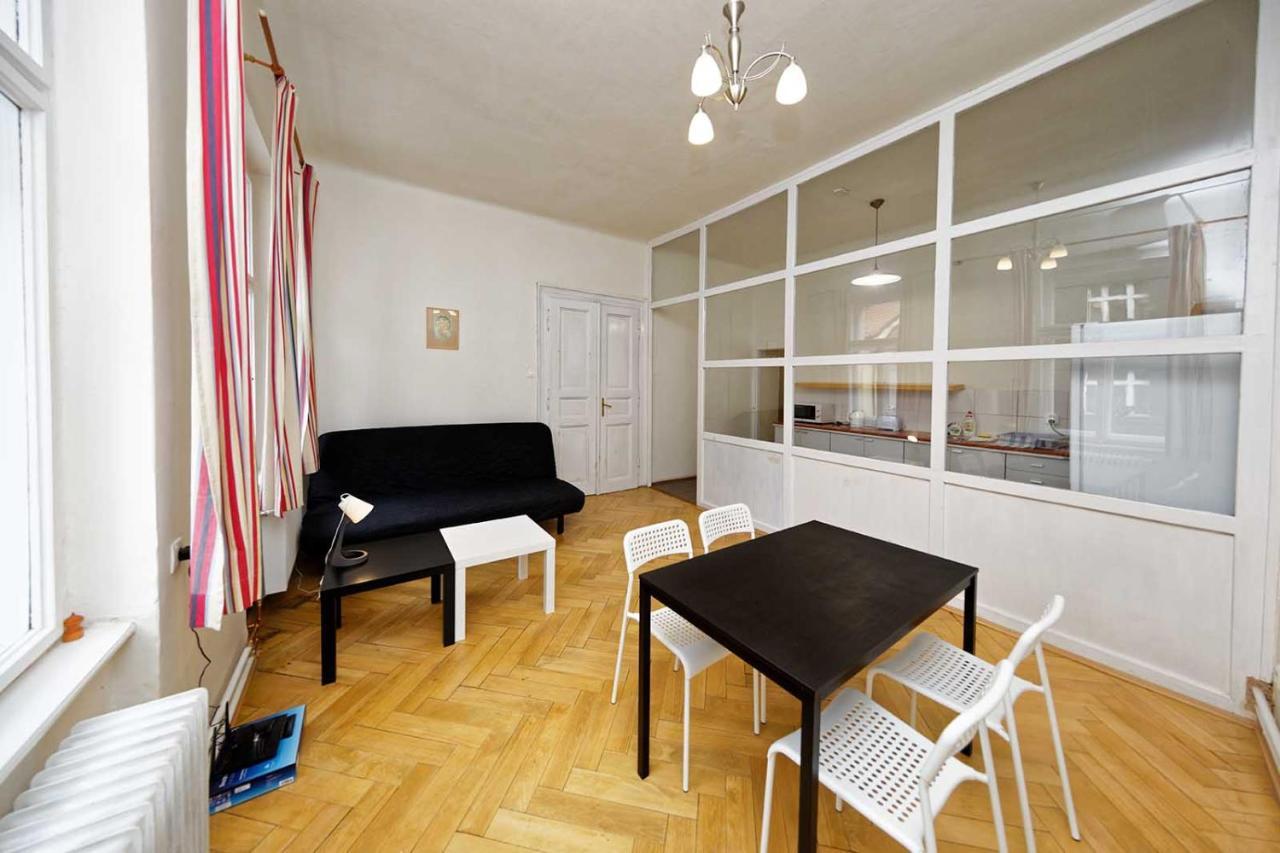 Peter'S Tower Apartments Prague Ngoại thất bức ảnh