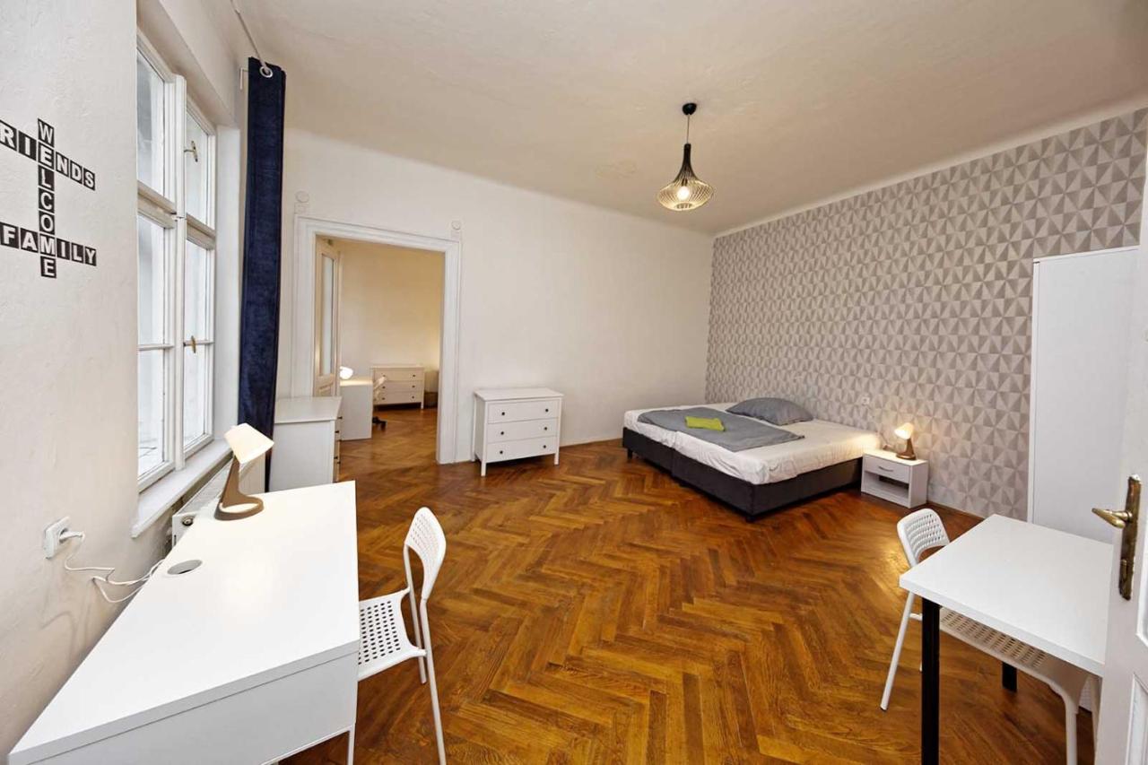 Peter'S Tower Apartments Prague Ngoại thất bức ảnh